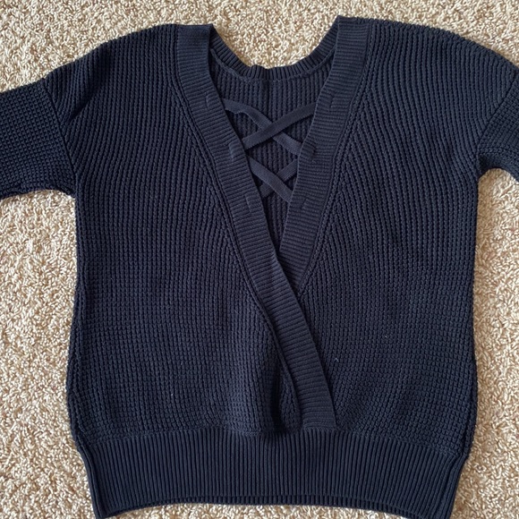 Women’s sweater - Picture 2 of 2
